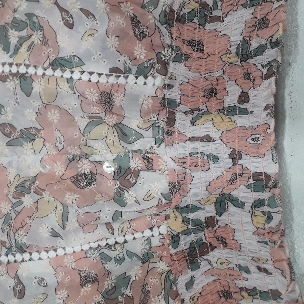 Beautiful embroidered full sleeves top - Picture 6 of 6